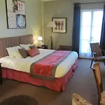 D'aragon - Place De La Comedie - فندق مبيت وإفطار