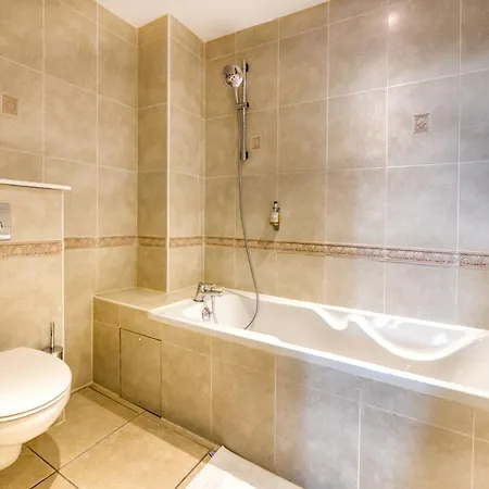 D'aragon - Place De La Comédie - Bed & Breakfast 3*