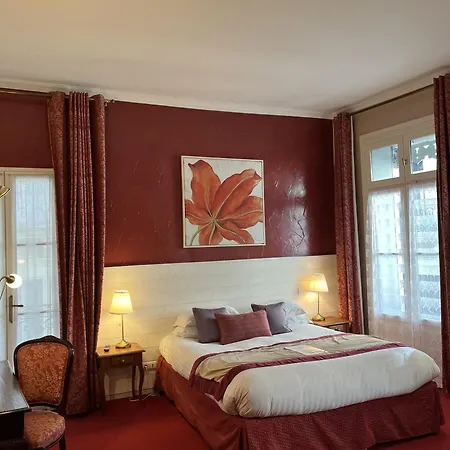 D'aragon - Place De La Comedie