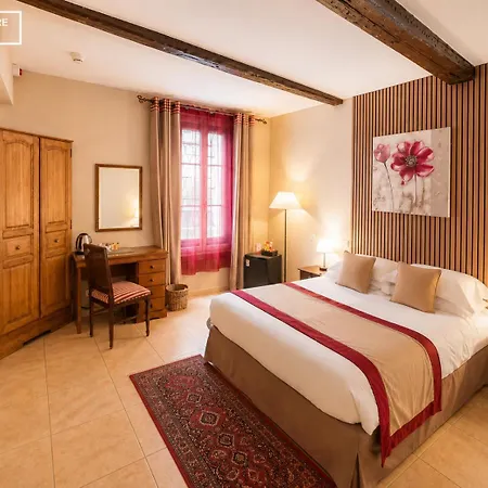 D'aragon - Place De La Comedie Hotel 3*